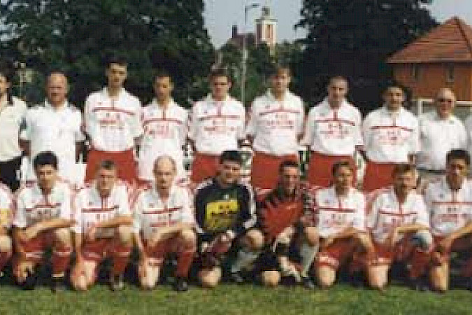 Serbska wubranka 2001 w Njebjelčicach składnostnje mjezynarodneho koparskeho turněra