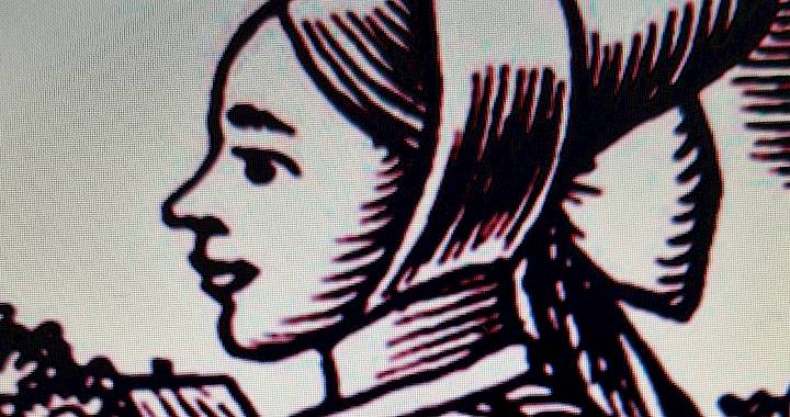 Gólna droga pódla gata z bomami a zelenym listom w lěśu