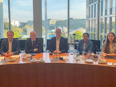 "Neue Rednerinnen und Redner gewinnen" – Statnik beim Gespräch im Bundestag