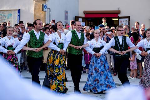 Donnerstag, 4.7.2019 - Kinderprogramm, Umzug und Galaabend in Budyšin | Bautzen, Fotos: Jörg Stephan