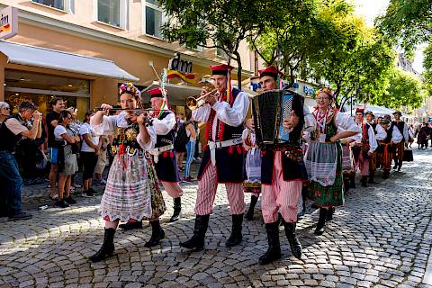 Donnerstag, 4.7.2019 - Kinderprogramm, Umzug und Galaabend in Budyšin | Bautzen, Fotos: Jörg Stephan