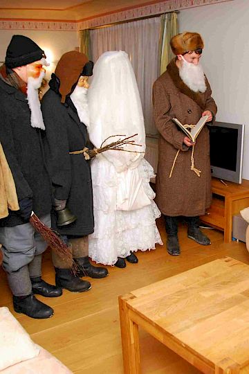 „Borborka“; Fotograf: Rafael Ledschbor / https://www.sorabicon.de/kulturlexikon/artikel/prov_yp1_vh1_lmb/