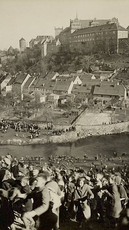 Ostereierschieben in Bautzen, 1900, Sorbisches Kulturarchiv am Sorbischen Institut